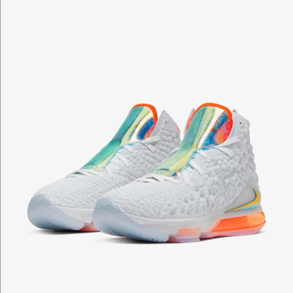 Mens Lebron 17 LMTD future air size 7